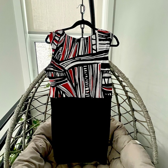 Ricki’s Dress - Picture 2 of 2